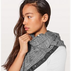 Lululemon Vinyasa scarf